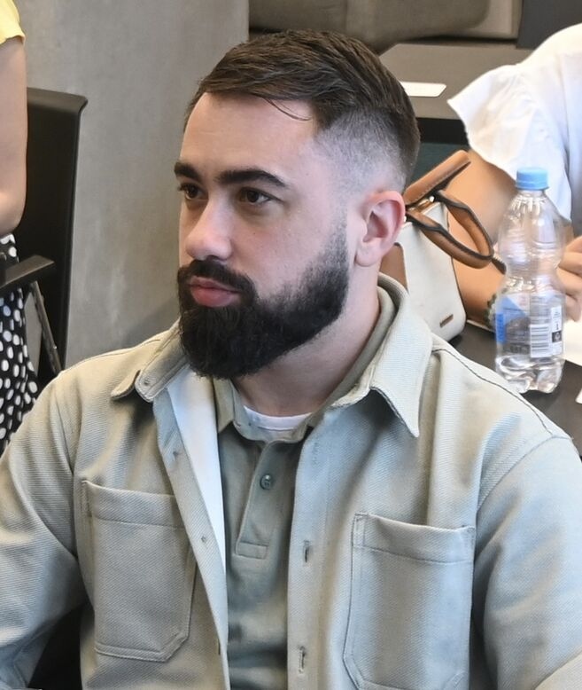 Aleksa Savic, Grupa Izađi
